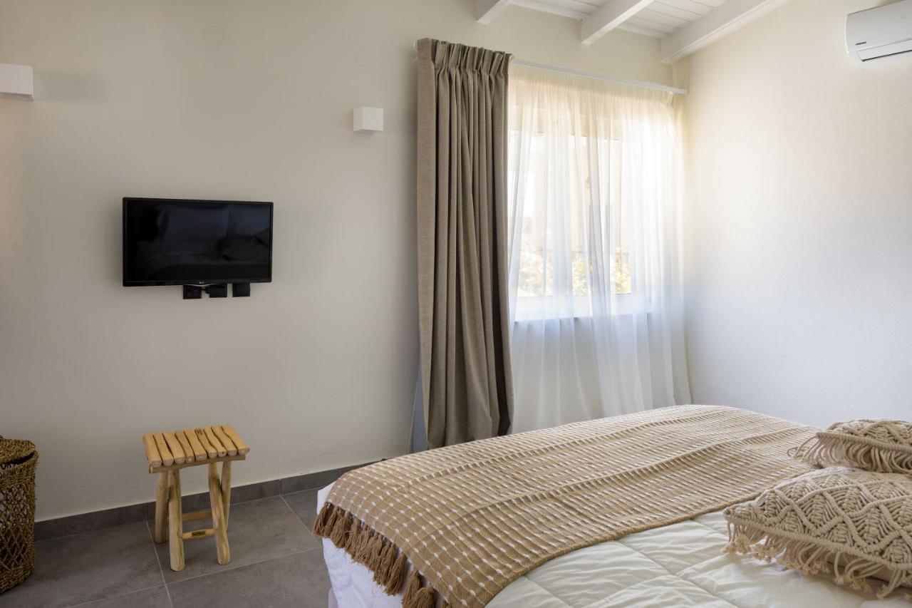 קאטו דרטסו S U E N O - Studios And Apartments, With Shared Pool מראה חיצוני תמונה