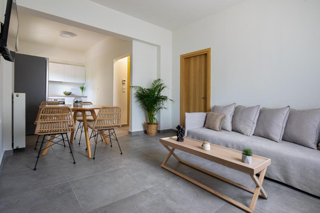 קאטו דרטסו S U E N O - Studios And Apartments, With Shared Pool מראה חיצוני תמונה