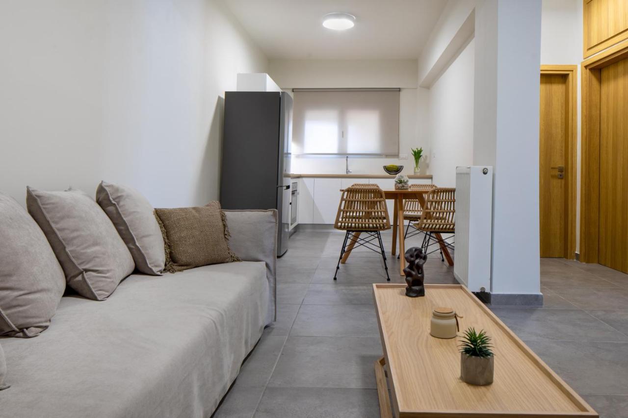קאטו דרטסו S U E N O - Studios And Apartments, With Shared Pool מראה חיצוני תמונה