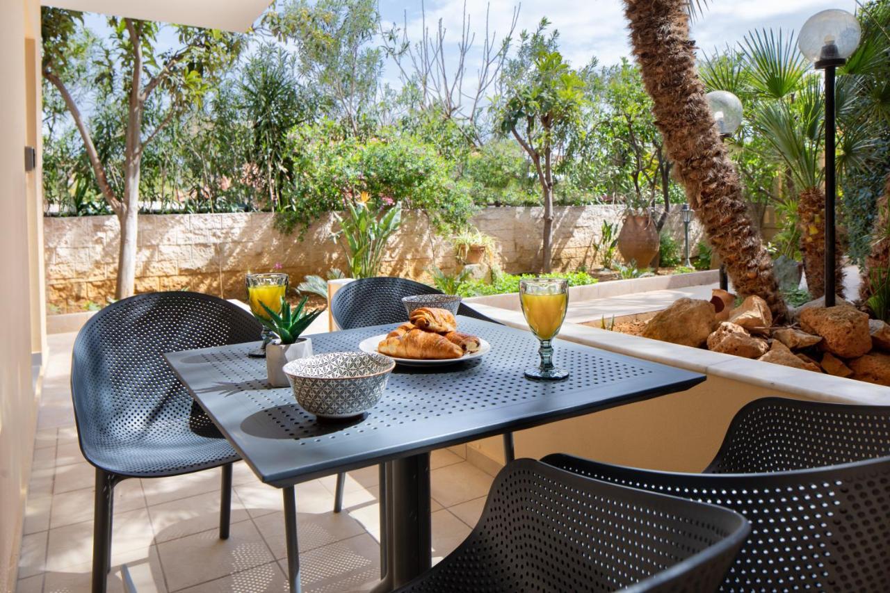 קאטו דרטסו S U E N O - Studios And Apartments, With Shared Pool מראה חיצוני תמונה