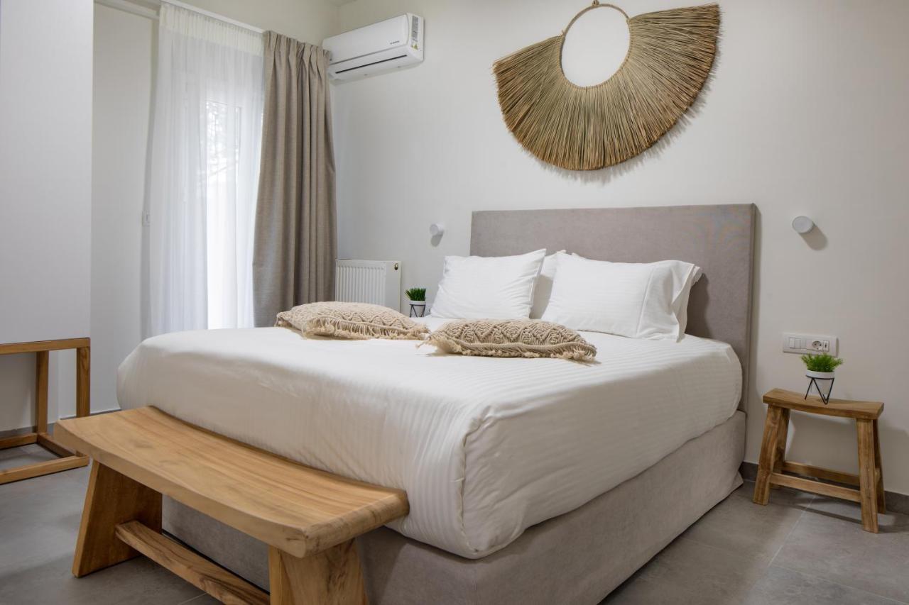קאטו דרטסו S U E N O - Studios And Apartments, With Shared Pool מראה חיצוני תמונה