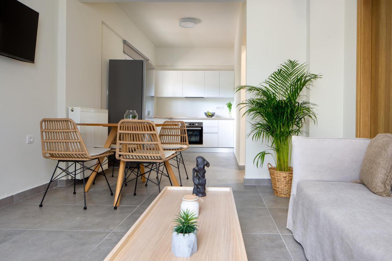 קאטו דרטסו S U E N O - Studios And Apartments, With Shared Pool מראה חיצוני תמונה