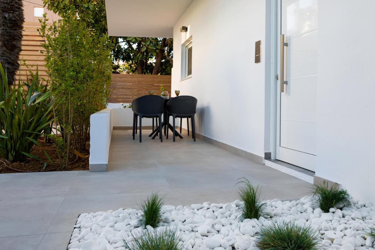 קאטו דרטסו S U E N O - Studios And Apartments, With Shared Pool מראה חיצוני תמונה